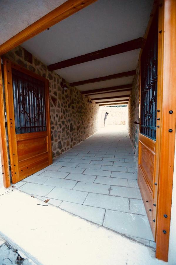 Marko&Luka Hotel Sinj Exterior foto